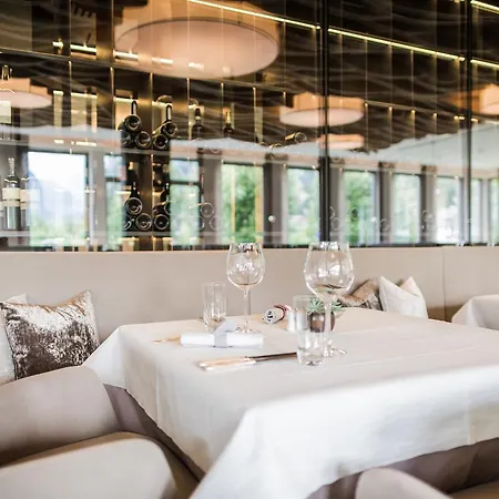Hotell Park Bellevue Toblach
